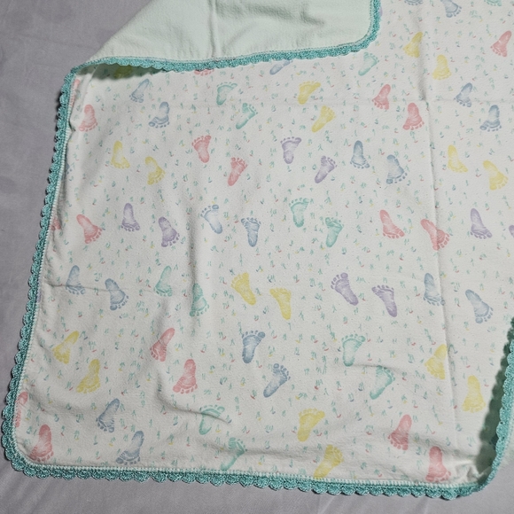 New* handmade baby feet and turquo one of a kind baby blanket approx. 32" by 34" - Picture 8 of 12